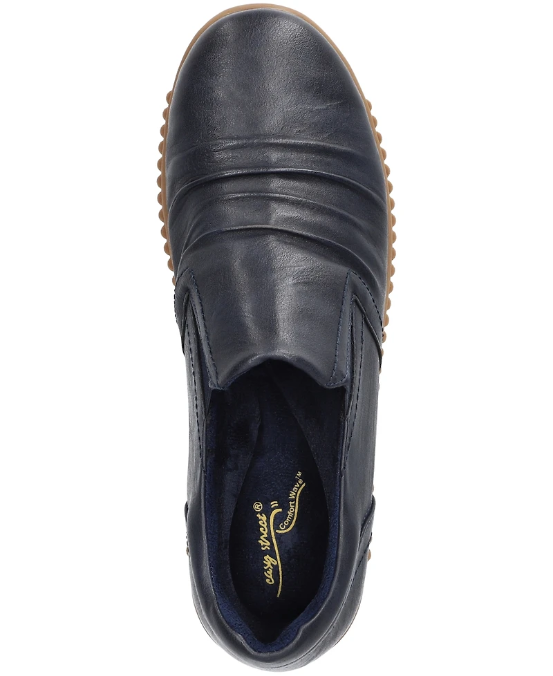 Easy Street Women's Kipper Comfort Flats