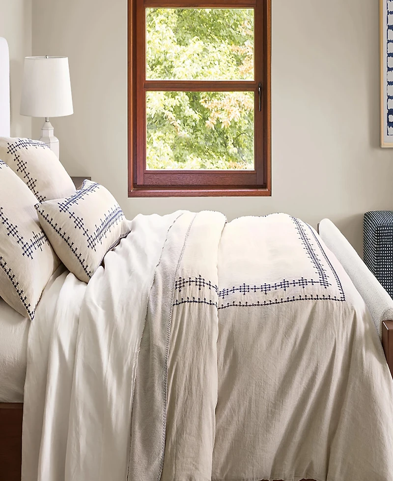 Dash and Albert Rugs by Annie Selke Cielo Stripe DA2205 3'x5' Area Rug