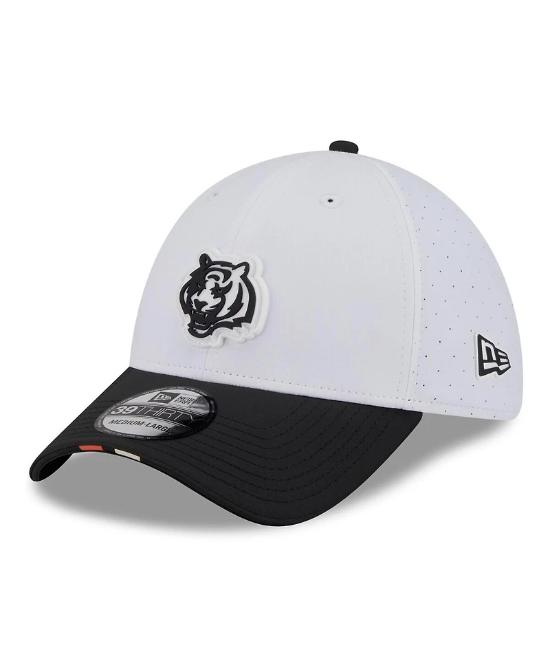 New Era Men's White/Black Cincinnati Bengals 2025 Nfl Training Camp 39THIRTY Flex Hat