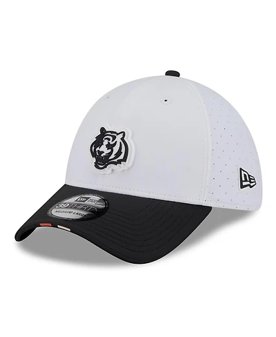 New Era Men's White/Black Cincinnati Bengals 2025 Nfl Training Camp 39THIRTY Flex Hat
