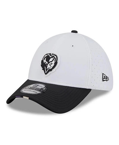 New Era Men's White/Black Baltimore Ravens 2025 Nfl Training Camp 39THIRTY Flex Hat