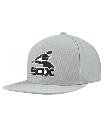 Mitchell & Ness Men's White Chicago White Sox Cooperstown Collection Basic Flip Snapback Hat