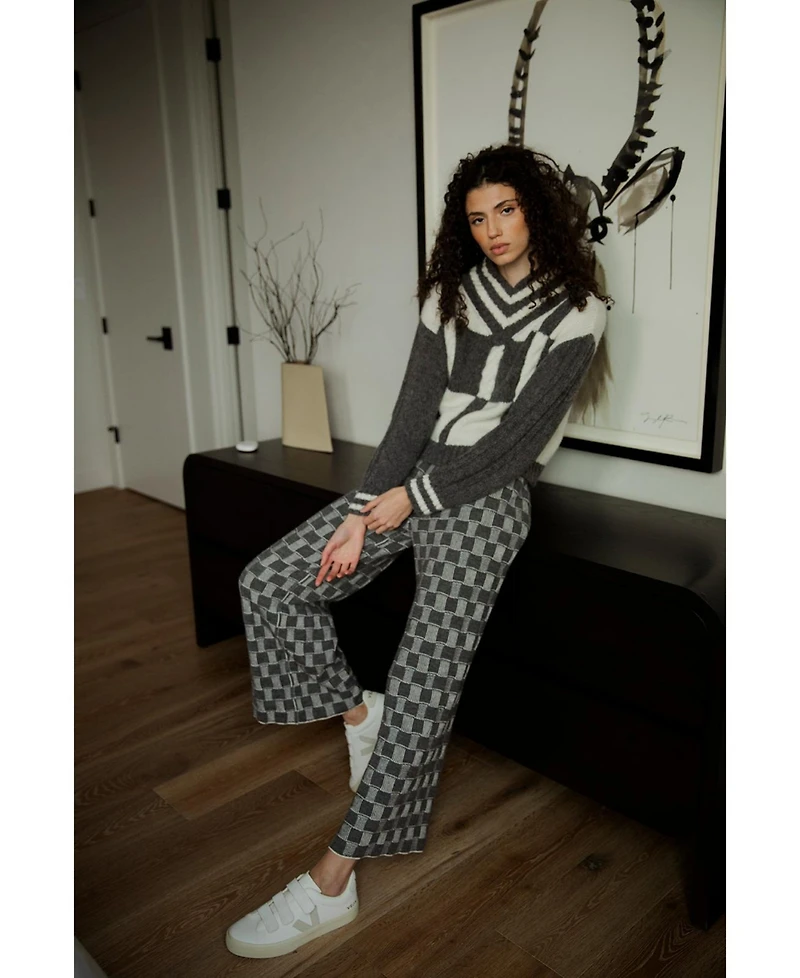 Sskein Women's Checkered V-Neck Sweater