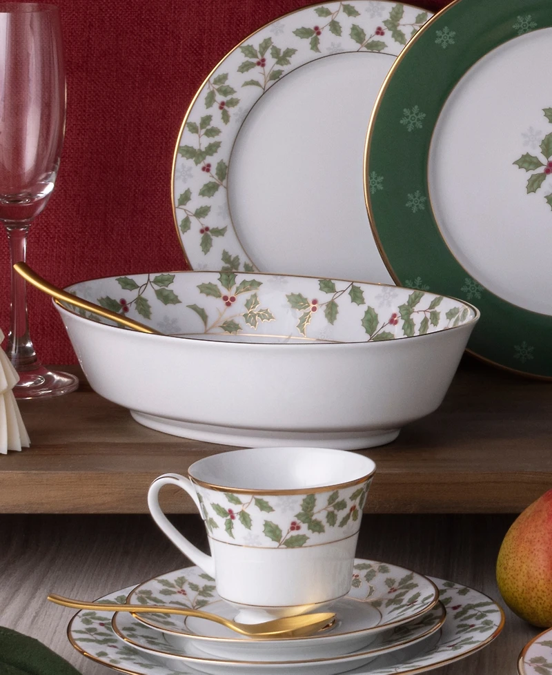 Noritake Holly & Berry Gold Oval Vegetable Bowl