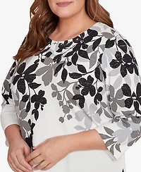 Alfred Dunner Plus Classic Shadow Leaf Three Quarter Sleeve Top