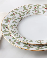 Noritake Holly and Berry 40-Pc. Dinnerware Set, Service for 8