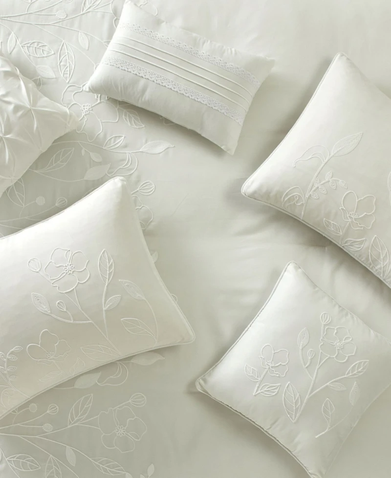 Stratford Park Safina Floral 7-Pc. Comforter Set, California King