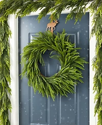 Glitzhome 28" Greenery Polyethylene Christmas Dripping Wreath
