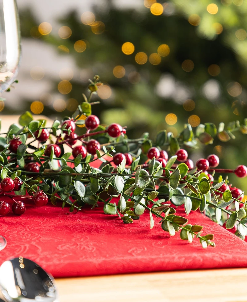 Glitzhome 6 ft Polyethylene Christmas Dripping Eucalyptus Garlands with Berries, Set of 2