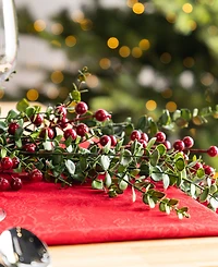 Glitzhome 6 ft Polyethylene Christmas Dripping Eucalyptus Garlands with Berries, Set of 2
