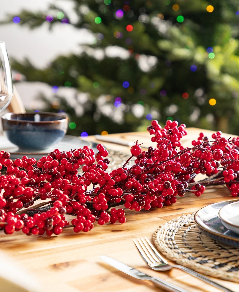 Glitzhome 6 ft Plastic Christmas Berries Garland