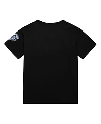 Mitchell & Ness Men's Derek Jeter Black New York Yankees 2000 World Series Mvp Collage T-Shirt