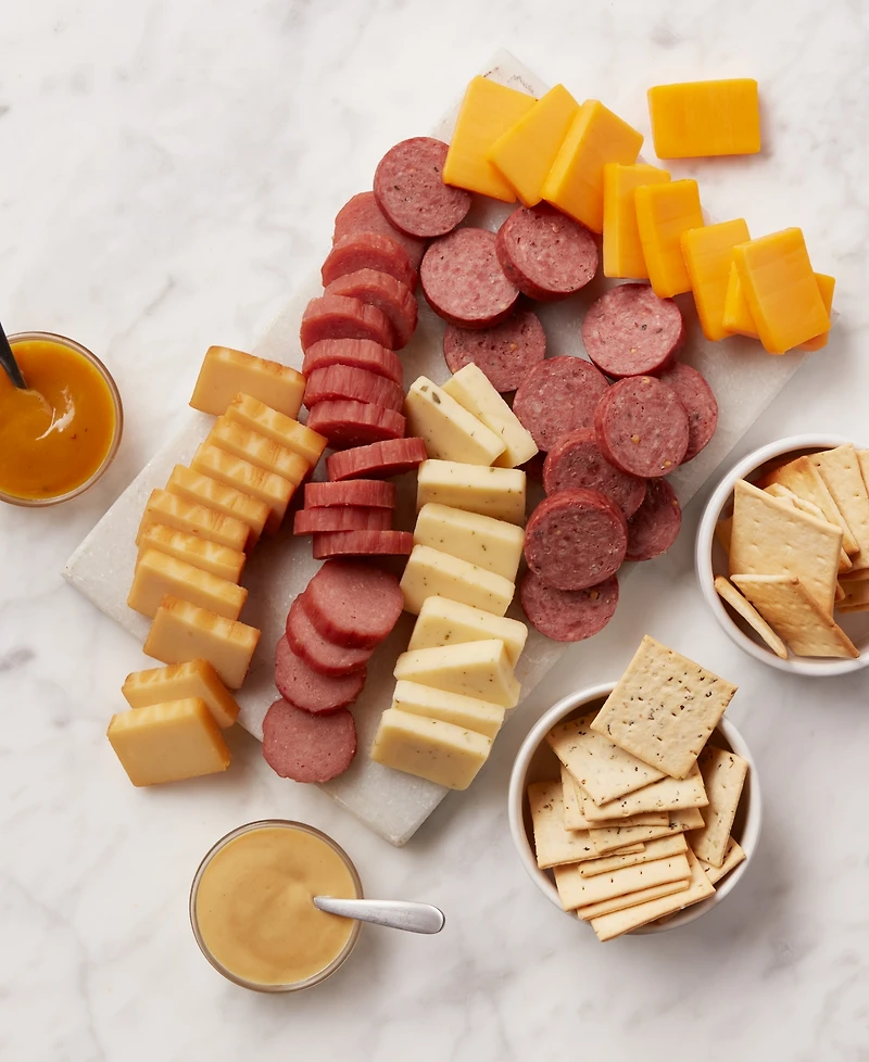 Hickory Farms Signature Flavors Gift Basket, 9 Piece