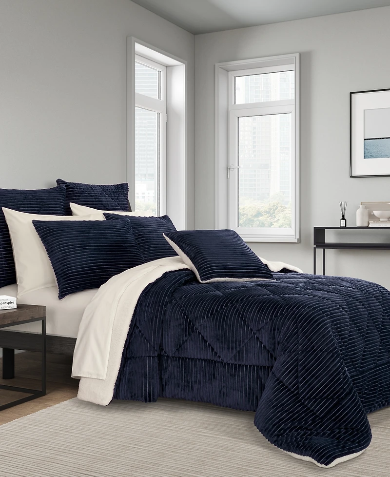 J Queen New York Everett Plush 3-Pc. Comforter Set