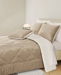J Queen New York Everett Plush 3-Pc. Comforter Set, Full/Queen