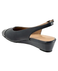 Trotters Dea Wedge Pump