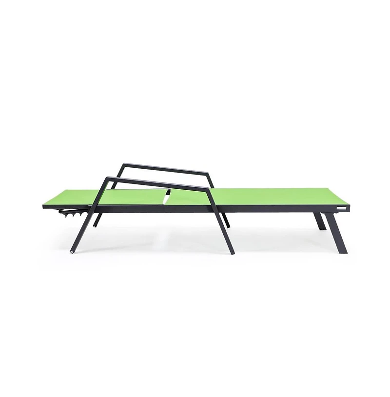 LeisureMod Lounge Chair With Armrests in Black Aluminum Frame