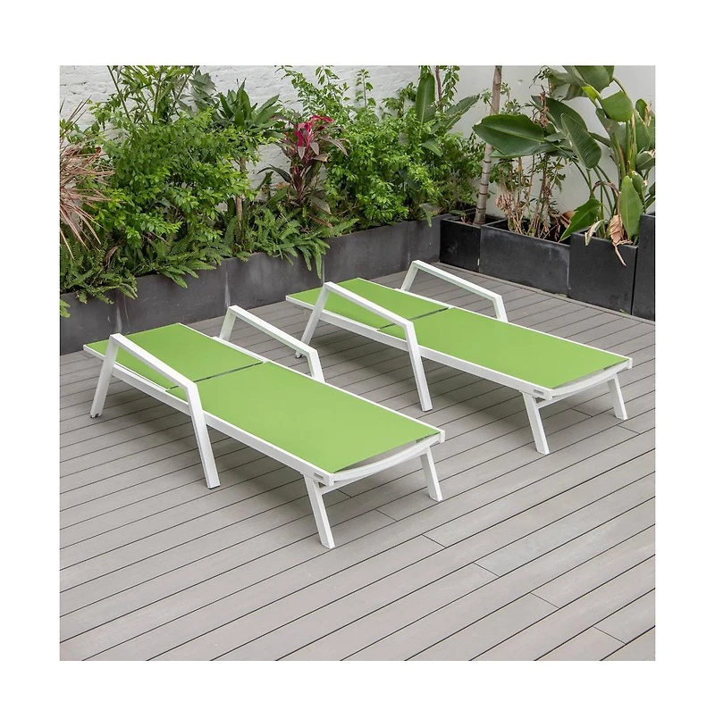 LeisureMod Lounge Chair With Armrests in White Aluminum Frame, Set of 2