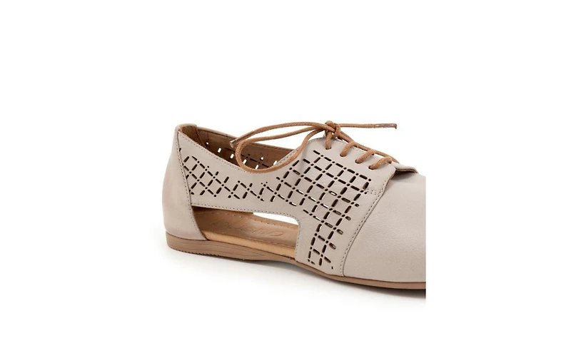 Bueno Karina Flat
