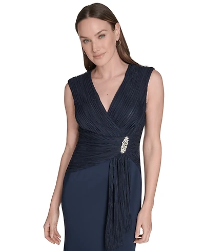 Jessica Howard Petite Sleeveless V-neck Dress