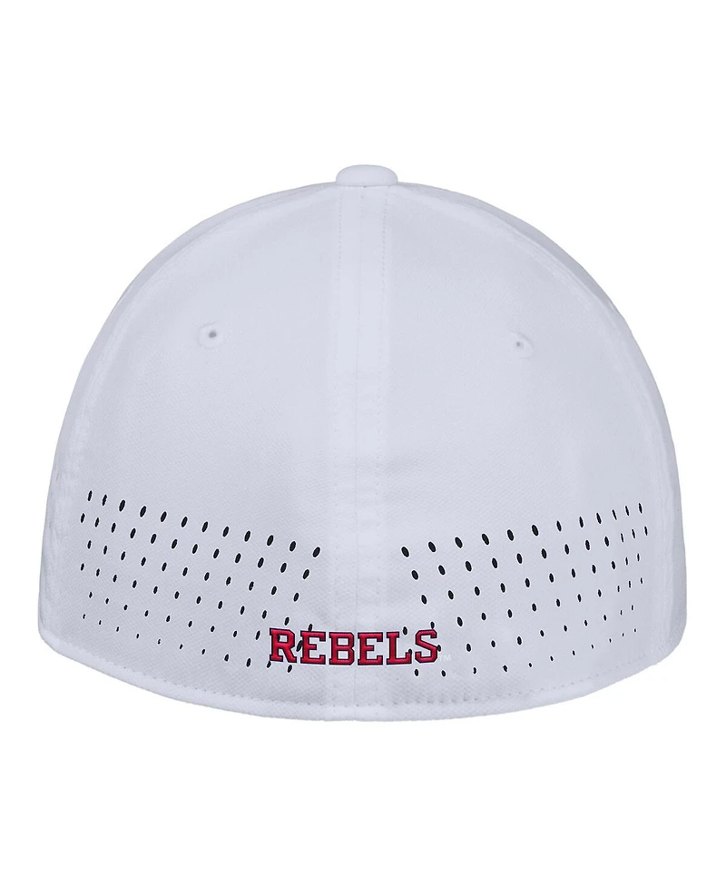 Nike Men's White Ole Miss Rebels 2025 On-Field Performance Flex Hat