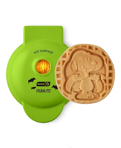 Dash Peanuts Snoopy Vampire Mini Waffle Maker