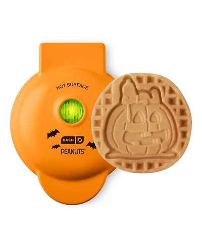 Dash Peanuts Snoopy Jack-o-Lantern Mini Waffle Maker