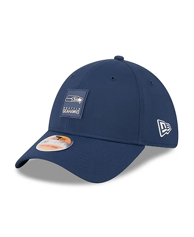 New Era Men's College Navy Seattle Seahawks 2025 Sideline 39THIRTY Flex Hat