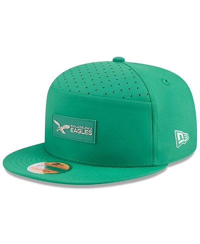 New Era Men's Kelly Green Philadelphia Eagles 2025 Sideline Throwback Split Panel 9FIFTY Snapback Hat