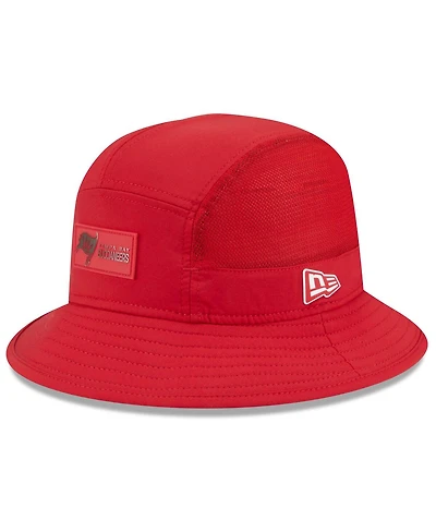 New Era Men's Red Tampa Bay Buccaneers 2025 Sideline Bucket Hat