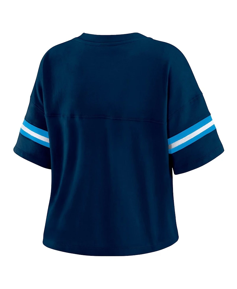 Wear by Erin Andrews Women's Navy Tennessee Titans Color Block Boxy Modest Crop V-Neck T-Shirt