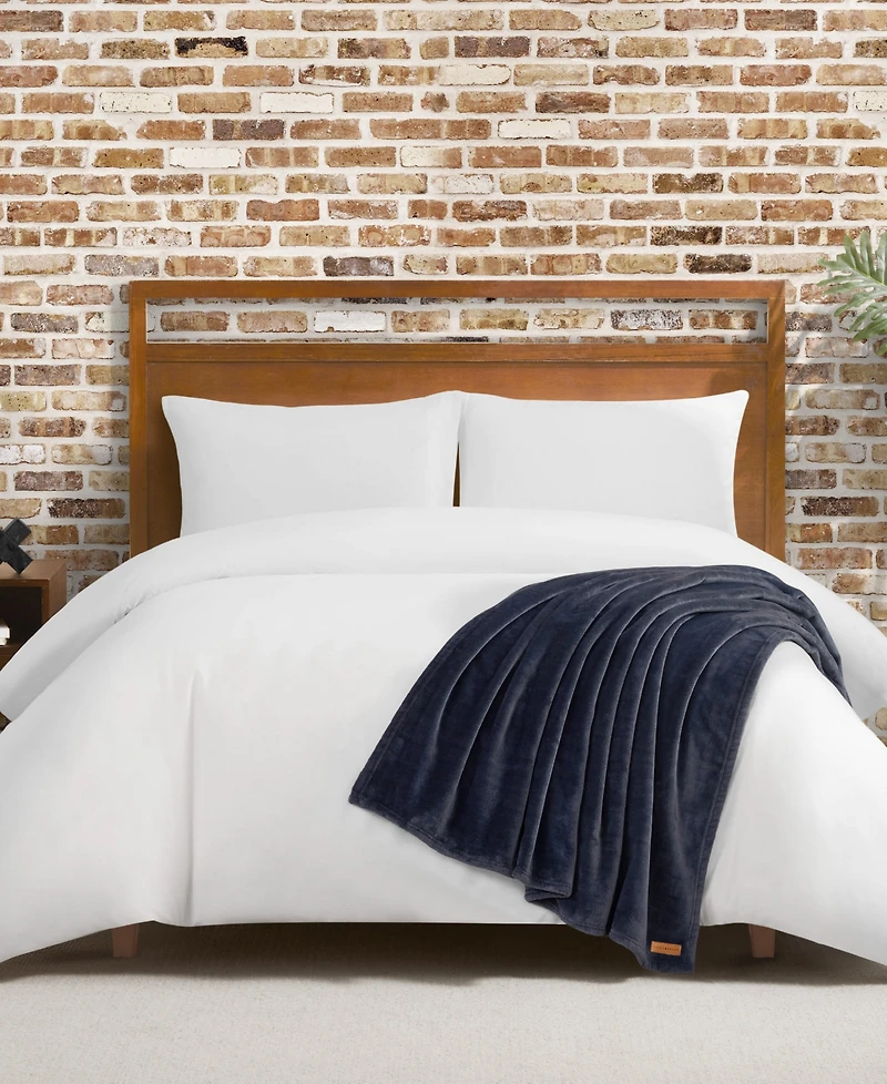 Lucky Brand Solid Plush Throw, 50" x 70"