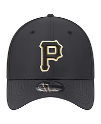 New Era Men's Black Pittsburgh Pirates Night 39THIRTY Flex Hat
