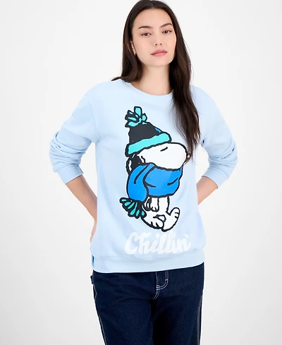 Love Tribe Juniors' Snoopy Chillin Sweatshirt