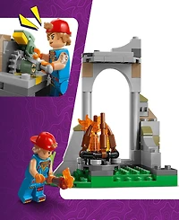 Lego Fortnite Peely Sparkplug's Camp Toy 77075, 250 Pieces
