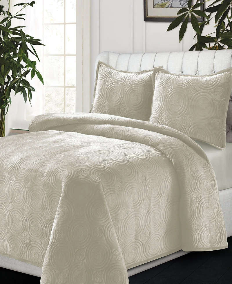 Tribeca Living Capri Medallion Velvet Oversized Solid piece Quilt Set