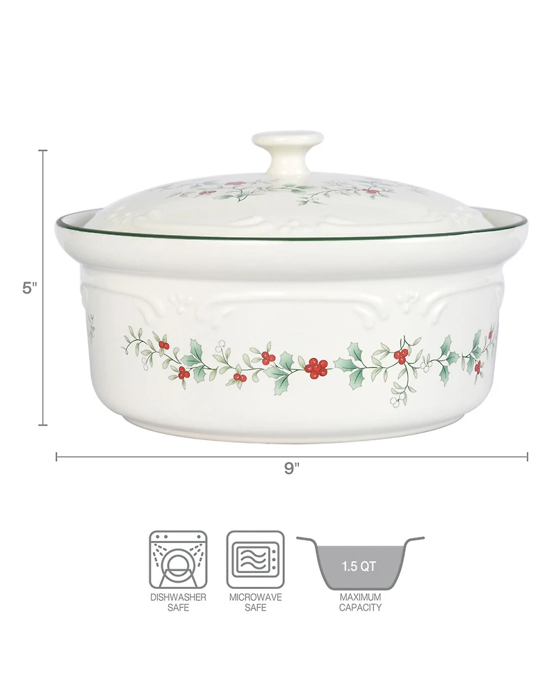 Winterberry Covered Casserole Dish