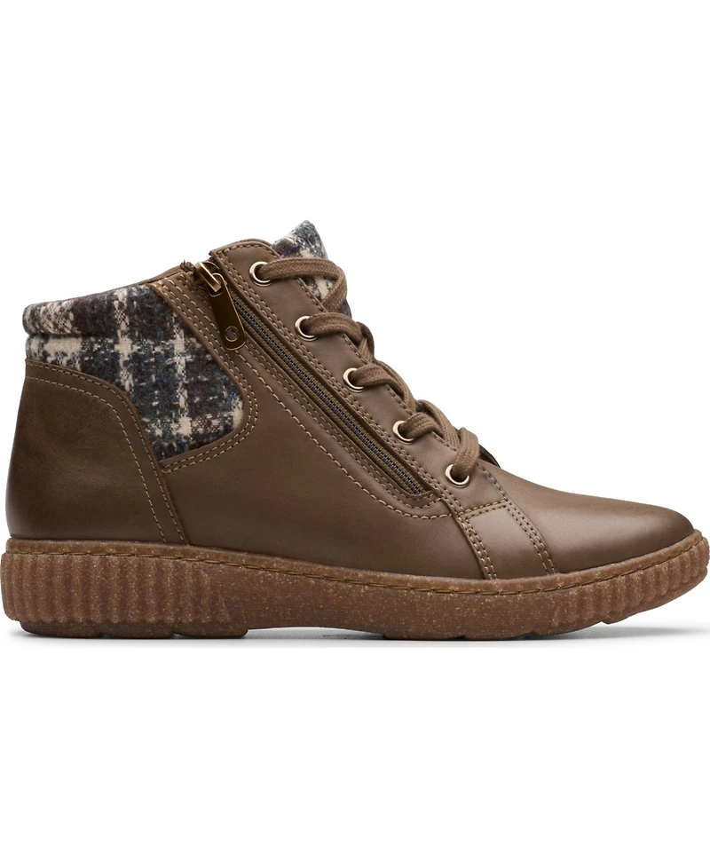 Clarks Women's Collection Caroline Spice Side Zip Booties