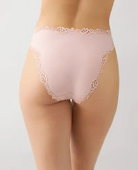 b.tempt'd Women's Moderate Coverage Lace Detailed Panties