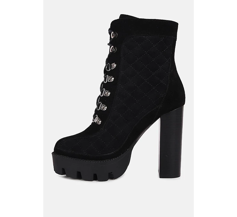 Yoko Womens Fine Suede Quilted Ankle Boots