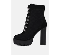 Yoko Womens Fine Suede Quilted Ankle Boots