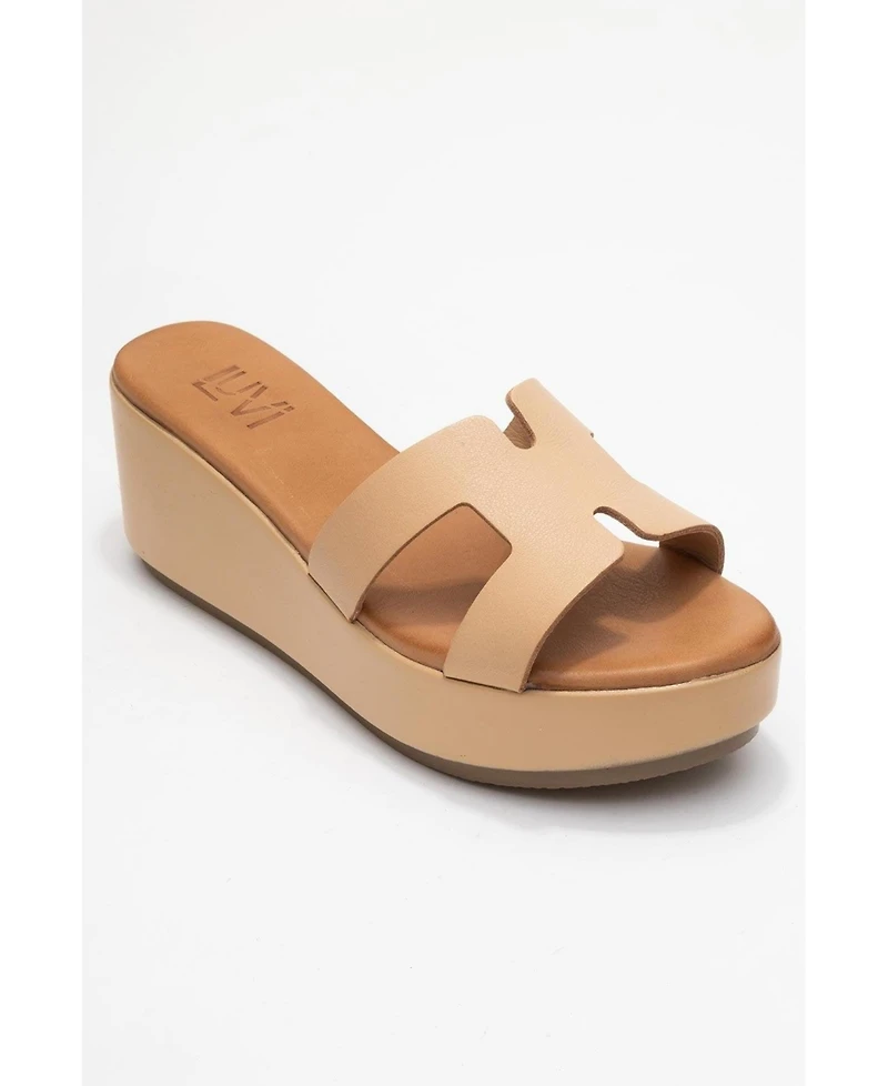 Forever & Always Shoes Lia Leather Platform Sandal (Women)