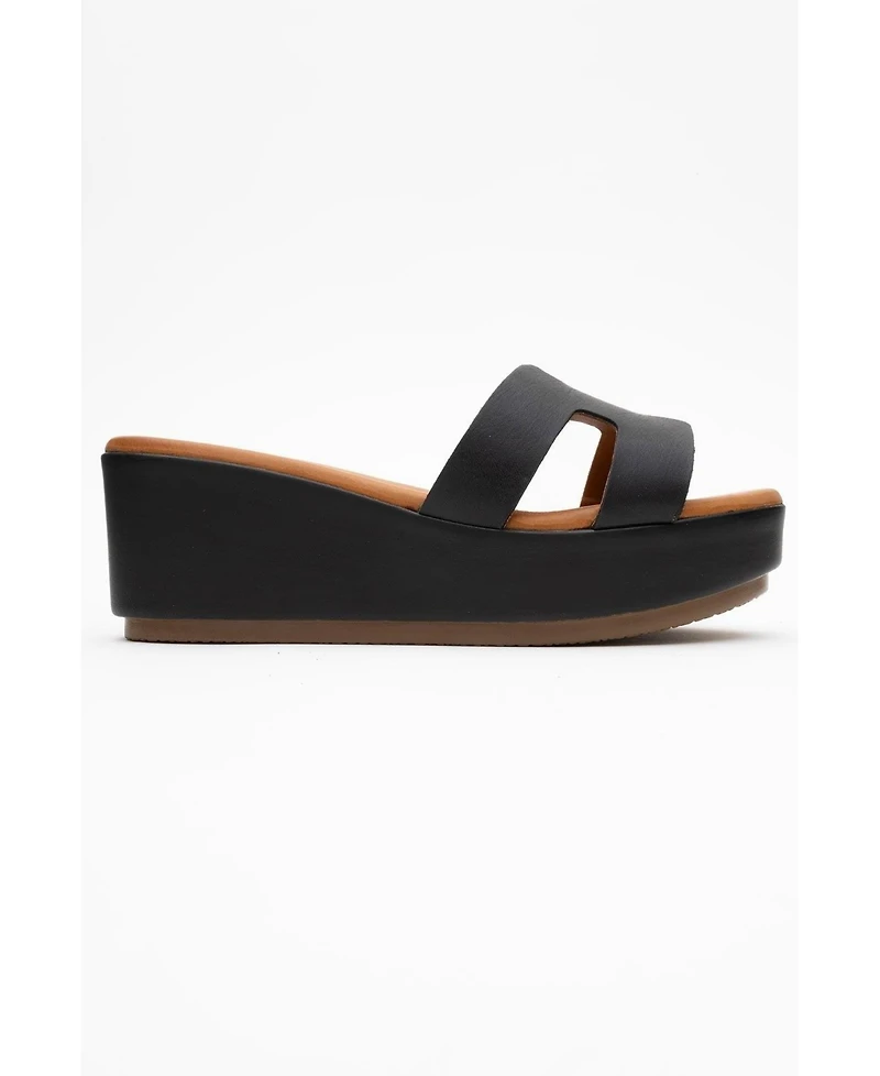 Forever & Always Shoes Lia Leather Platform Sandal (Women)