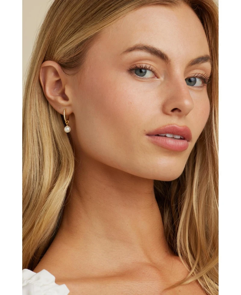 Untamed Petals Perfectly Poised Pearl Hoops