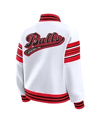 Wear by Erin Andrews Women's White Chicago Bulls Snap Front Fleece Sweatshirt