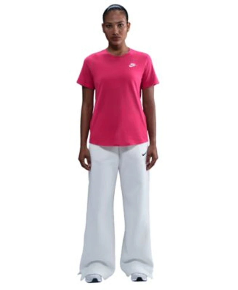 Nike Womens Sportswear Club Essentials T Shirt