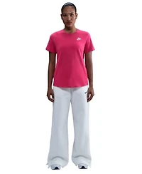 Nike Womens Sportswear Club Essentials T Shirt