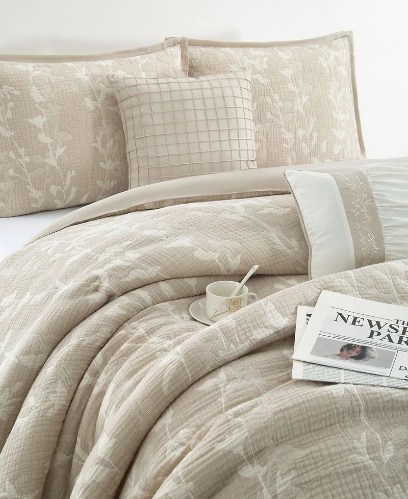 Stratford Park Desia Leaves 6-Pc. Comforter Set