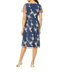 Yumi Women's Embroidered Floral Skater Dress