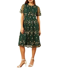 Yumi Women's Embroidered Floral Skater Dress